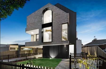 3/130 Civic Parade, Altona