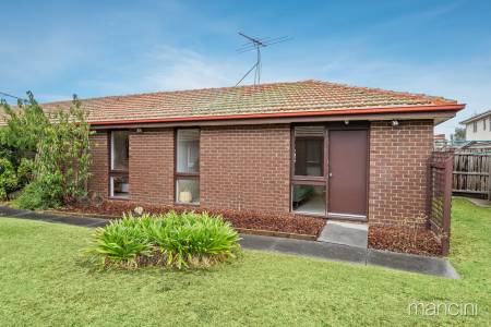 7/261 Civic Parade, Altona