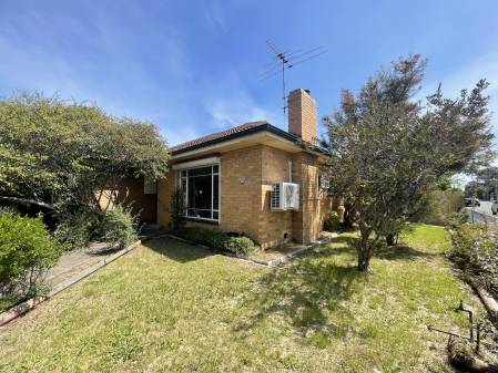 103 Grieve Parade, ALTONA