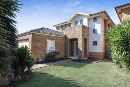 3 Tattler Court, POINT COOK