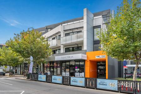 213/112 Pier Street, Altona