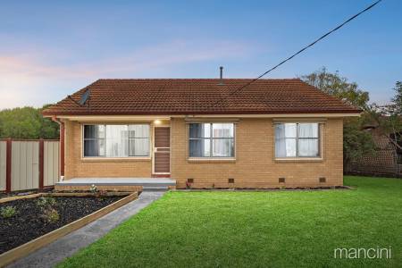 1 Isaacs Street, Laverton