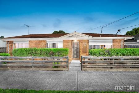 2/63 Railway Avenue, Laverton