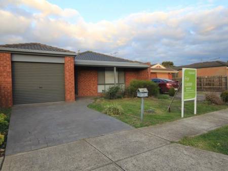 24 Provence Grove, HOPPERS CROSSING
