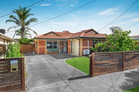 51  Central Avenue, Altona Meadows